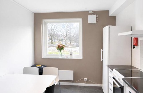 Porsgrunn Apartment | Comfortable, private room with keypad lock - P Apartments