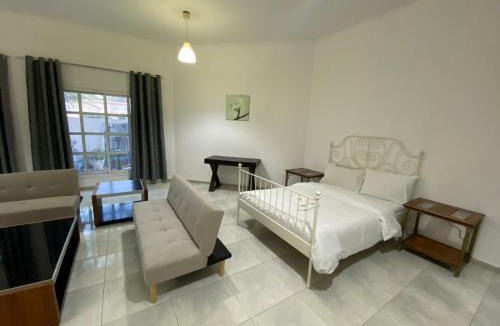 Jumeira 3 House | Comfortable Private Rooms in Compound Housing