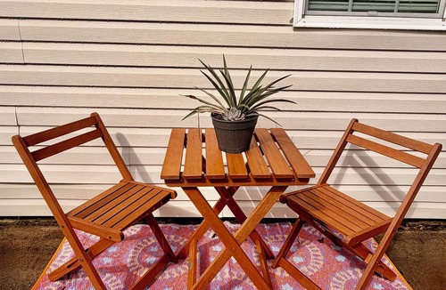 Portsmouth Cottage | Comfortable & Private 2 Bedrm Cottage w/King bed.
