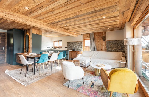 Bozel Ski Chalet | Comfortable, quiet chalet - 20 minutes from Courchevel