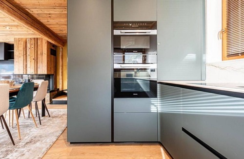 Bozel Ski Chalet | Comfortable, quiet chalet - 20 minutes from Courchevel