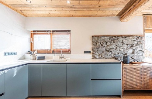 Bozel Ski Chalet | Comfortable, quiet chalet - 20 minutes from Courchevel