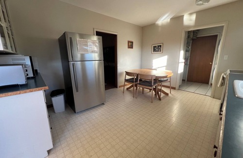 Mt. Hood - Columbia River Gorge House | Comfortable Retreat - 4 Bedrooms, 2 Bathrooms - Pet Friendly Bingen Bungalow