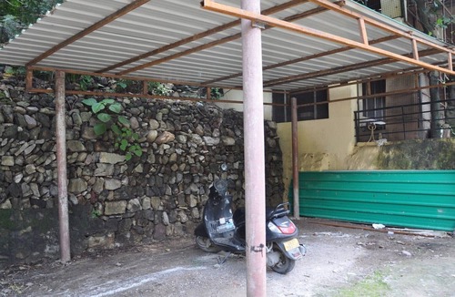 Tapovan Villa | Comfortable Room in Tapovan