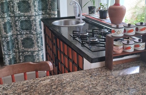 Abrantes Condo | Comfortable room with air conditioning, minibar, exclusive bathroom, 700m from the beach
