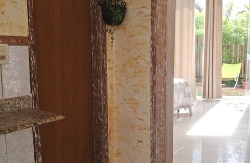 Abrantes Condo | Comfortable room with air conditioning, minibar, exclusive bathroom, 700m from the beach