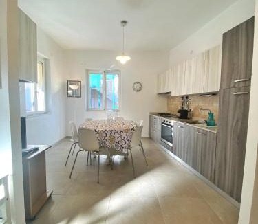 Moneglia Apartment | COMFORTABLE SEA HOLIDAYS AND WALKS