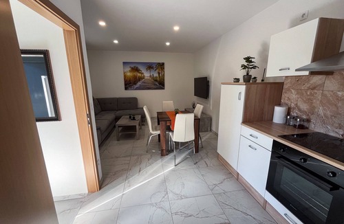 Varpolje Apartment | Comfortable One Bedroom Apartment near Savinja river
