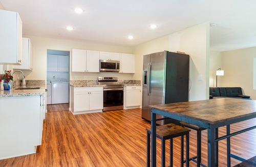 Kapoho House | Comfortable, single-level retreat with fast WiFi & washer/dryer - dog-friendly