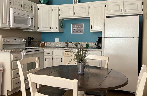 St. George Apartment | Comfortable Sleeping with Resort Amenities!