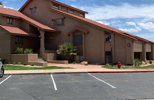 St. George Apartment | Comfortable Sleeping with Resort Amenities!