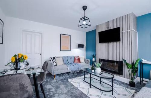 Droylsden House | Comfortable & Spacious 3BR House near Coop Live Arena & Etihad Stadium with free Parking - New Management Since Jan '26