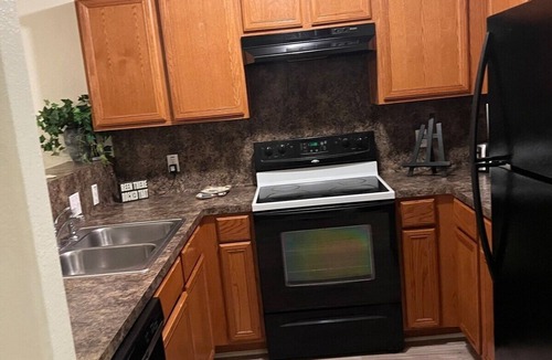 Northside Apartment | Comfortable Spacious 3 Bedroom Rural