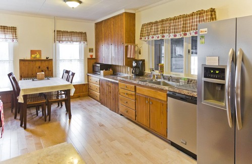 Bar Harbor House | Comfortable Spacious Home Central Bar Harbor, 5 bedroom 2 bath