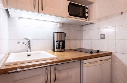 Brides-les-Bains Apartment | Comfortable studio near lifts - 2 guests