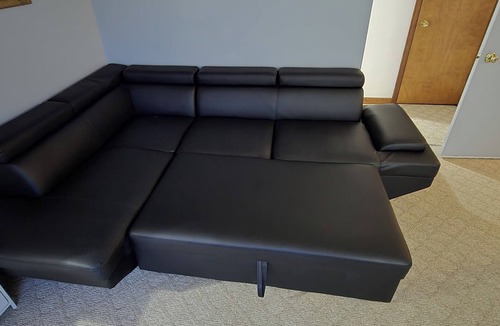 North Tonawanda House | Comfortable Stay Near Niagara Falls, Airport & Shopping Outlets
