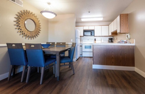Capistrano Beach Hotel | Comfortable Stay! Private Balcony, Free Parking Onsite!