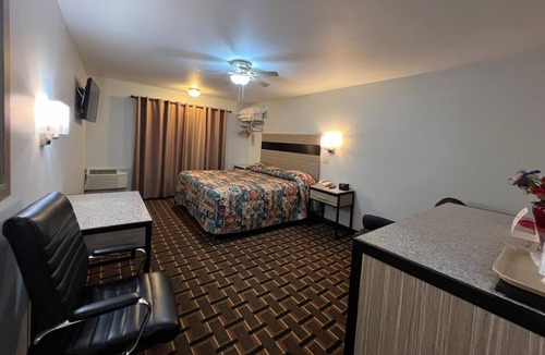 Nebraska City Hotel | Comfortable Stay w/Free Parking – Minutes from Nebraska City Sights