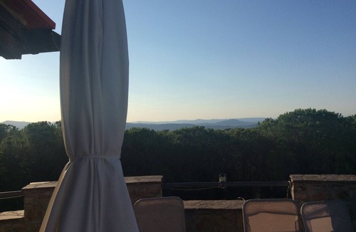 Giuncarico House | Comfortable stone village house in Giuncarico