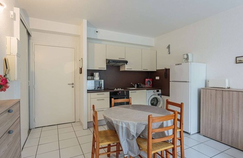 Cambo-les-Bains Apartment | Comfortable studio with garden and parking in Cambo-les-Bains