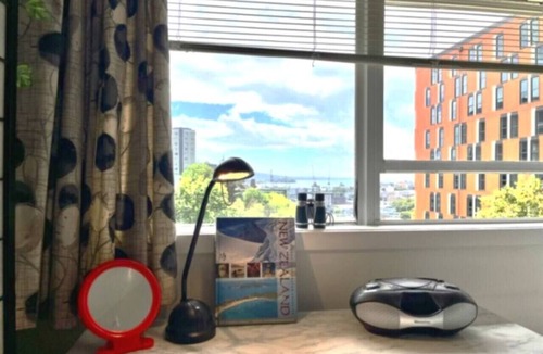 Grafton Apartment | Comfortable Studio with Parking and Seaview