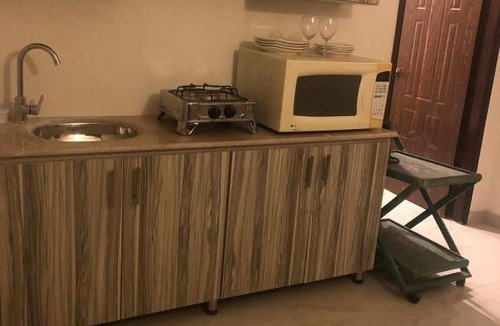D.H.A. Apartment | COMFORTABLE STUDIO APARTMENT NEAR THE BEACH