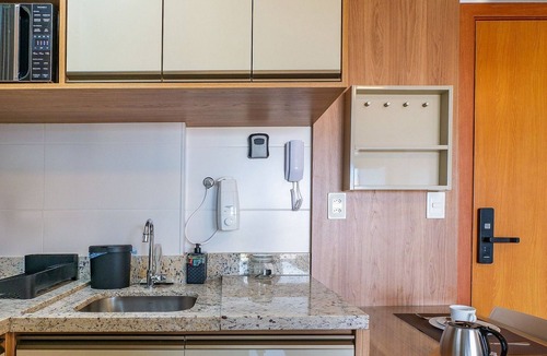Caminho das Arvores Apartment | Comfortable Studio in Caminho das Árvores