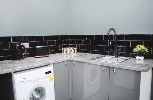Everton Apartment | Comfortable Stylish 1Bedroom Flat - Cv4