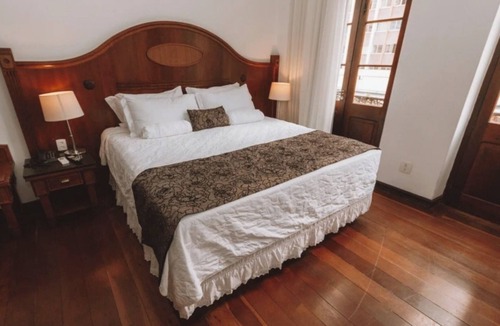 Matriz Hotel | Comfortable Suite w/Elegant Design Perfect for Anniversary Celebrations