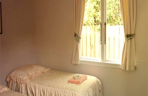 Manapouri Cabin | Comfortable Suite for Families Located in Southland, New Zealand