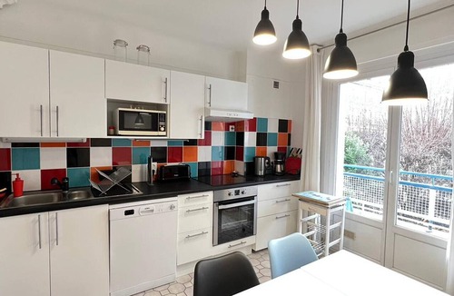 Aix-les-Bains City Center Apartment | Comfortable T3 Downtown Aix-les-Bains, Parking, Pets Allowed