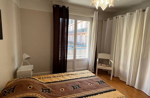 Aix-les-Bains City Center Apartment | Comfortable T3 Downtown Aix-les-Bains, Parking, Pets Allowed