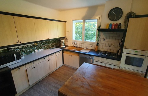 Saint-Jerome Villa | Comfortable T3 villa with pool