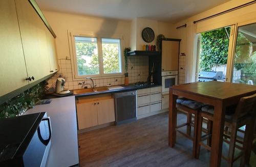 Saint-Jerome Villa | Comfortable T3 villa with pool