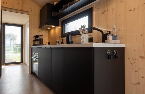 Westkapelle Cabin | Comfortable tiny house for 4 in Westkapelle | Zeeuwse Liefde – Tiny House 8