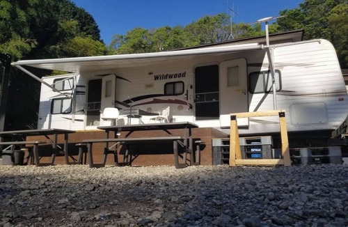 Atami RV Rental | Comfortable trailer house Room only High seaso/ Shizuoka