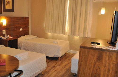 Matriz Hotel | Comfortable Triple-Bed Stay with Executive Touch Close to Major Attractions