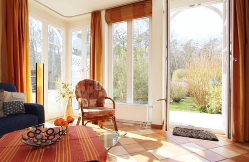 Kuhlungsborn Ost Apartment | Comfortable vacation apartment with covered terrace and garden in Kühlungsborn -
