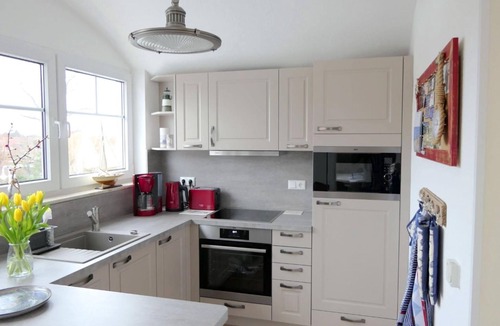 Zingst Apartment | Comfortable vacation apartment with balcony in a central location in Zingst - Parkresidenz