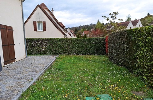 Sarlat-la-Caneda Villa | Comfortable villa offering an unobstructed view of the heights of Sarlat