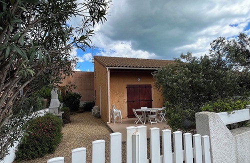 Saint-Pierre-la-Mer House | Comfortable villa, garden, parking in quiet residence 800m from the beach