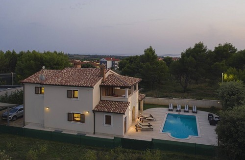 Medulin House | Comfortable villa just 1,5 km from beach with private pool