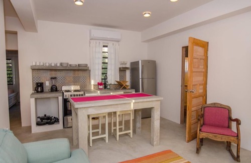 San Pedro Villa | Comfortable Villa with sea view