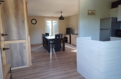 Foissiat Villa | Comfortable villa with pool in the countryside