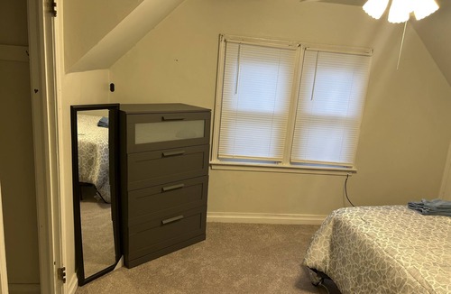 Wilmington House | ComfortableTwo-bedroom home