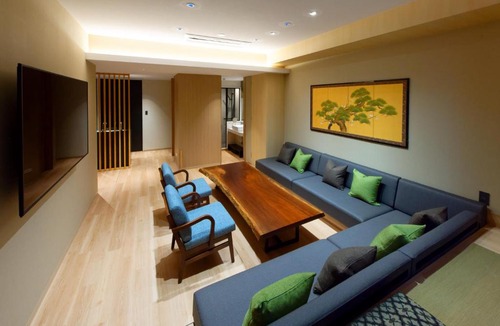 Nishishinsaibashi Apartment | Comforts81 DOTONBORI