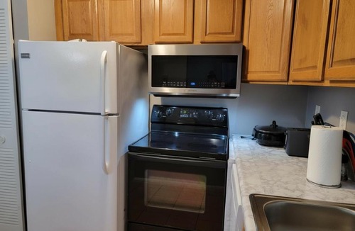 Gainesville Apartment | Comfy 1BR Apartment - Ideal for Traveling Nurses & Professionals