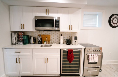Park View House | Comfy 1BR Basement DC | Sleeps 5 | Near Metro