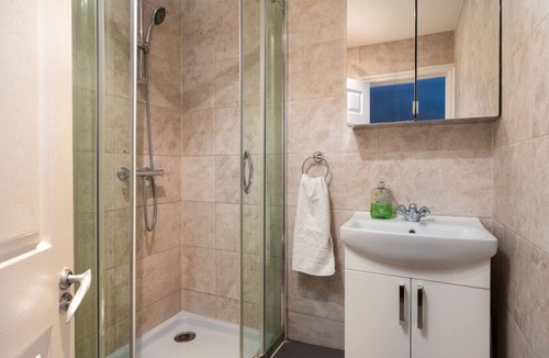 Gospel Oak Apartment | Comfy 2 Bed Flat (QCE)