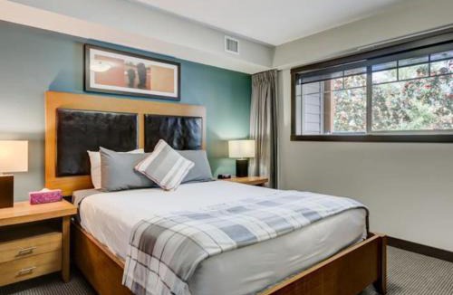 Copperstone Resort House | Comfy 2BR Minutes from Downtown with Hot Tub